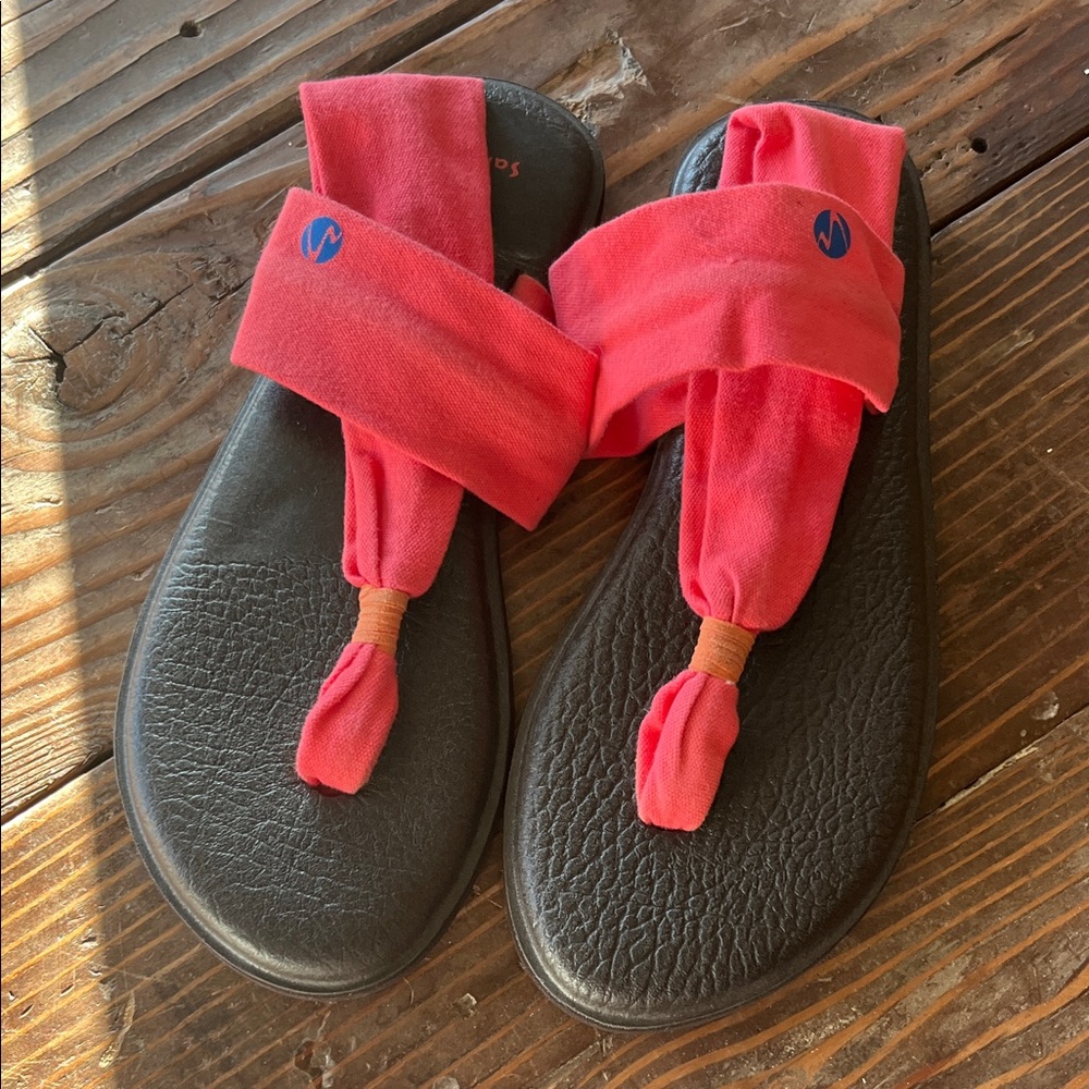 Sanuk Red and Black Women's Sandals